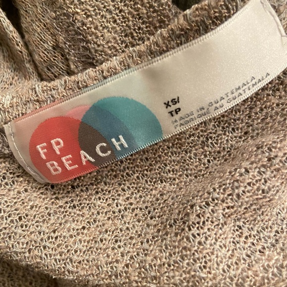 Free people beach coverup top - Picture 3 of 3